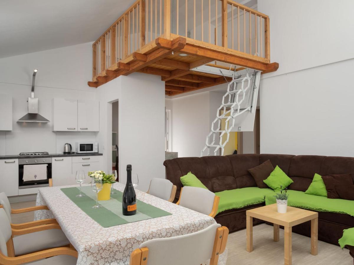 Holiday Home Lavendel - Mlk159 By Interhome Dobrinj Exterior photo