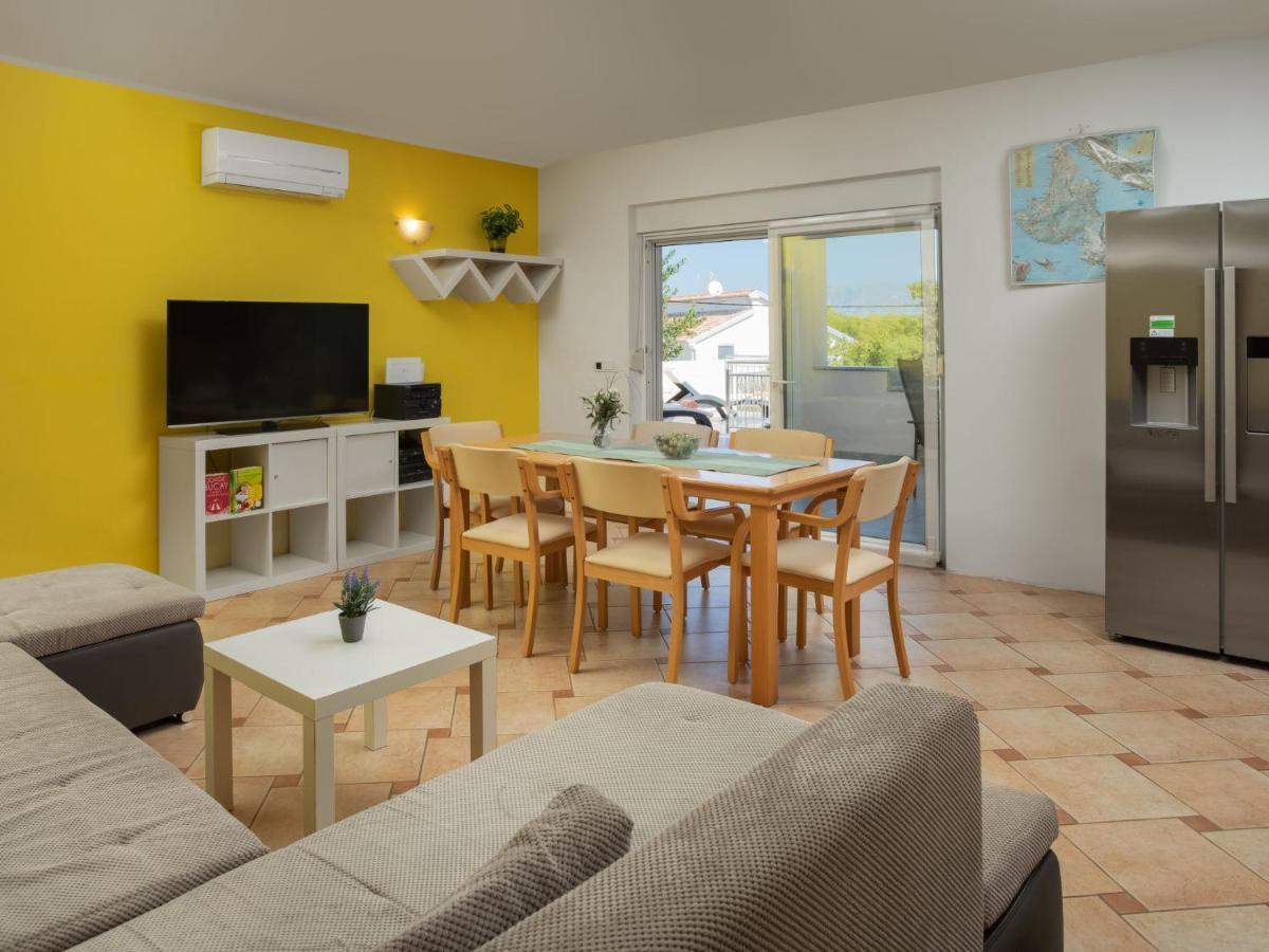 Holiday Home Lavendel - Mlk159 By Interhome Dobrinj Exterior photo